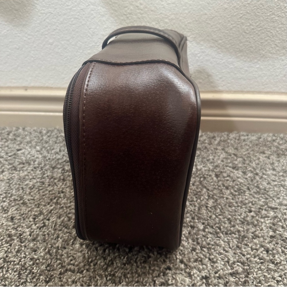 Vintage Pegasus Beige Travel  Case with Patterned Lining